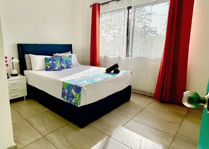 Relaxing 2br Saltwater Pool&modern Amenities Apartment